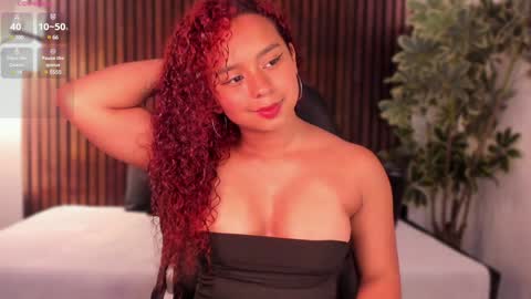 Snapshot of lara_jones_ chatting on 13, 1, 2025 Lara online show from 13, 1, 2025