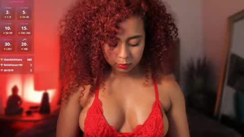 Snapshot of lara_jones_ chatting on 10, 3, 2025 Lara online show from 10, 3, 2025