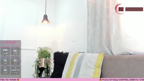      700  200   online show from 6, 2, 2025