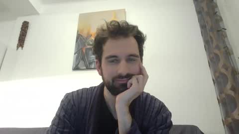 laraaan online show from 26, 11, 2025