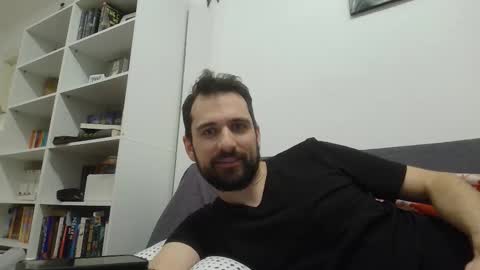 Snapshot of laraaan chatting on 5, 1, 2026 laraaan online show from 5, 1, 2026