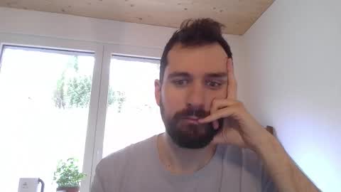 Snapshot of laraaan chatting on 14, 3, 2026 laraaan online show from 14, 3, 2026