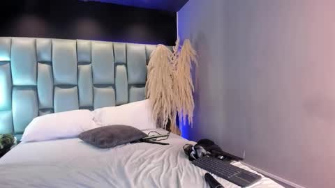 Lara online show from 27, 2, 2026