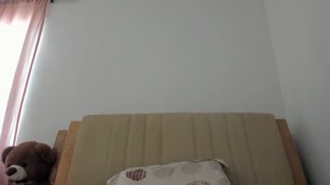 lara online show from 25, 11, 2025