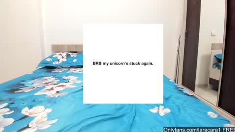 Lara online show from 1, 2, 2025