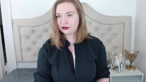 LaraFlirt online show from 4, 12, 2024