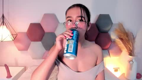  Lara Gold  online show from 11, 11, 2025