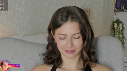 Lara  online show from 10, 11, 2025