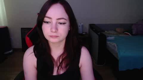 Laralianna online show from 28, 4, 2026