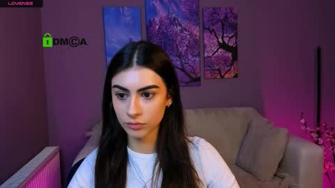 Snapshot of laratiz chatting on 14, 11, 2025 laratiz online show from 14, 11, 2025