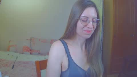Snapshot of larawintersxxx chatting on 7, 3, 2025 larawintersxxx online show from 7, 3, 2025