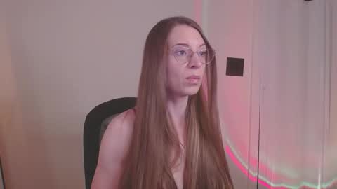 larawintersxxx online show from 25, 5, 2026