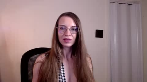 larawintersxxx online show from 30, 7, 2026