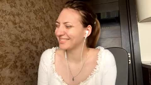 Snapshot of lareebuggie chatting on 10, 7, 2026 Eva online show from 10, 7, 2026