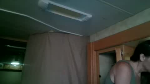 Snapshot of largen3 chatting on 7, 7, 2026 VinnyMacNDelilah online show from 7, 7, 2026