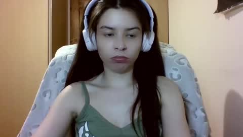 Snapshot of laricenature chatting on 4, 2, 2025 Larice online show from 4, 2, 2025