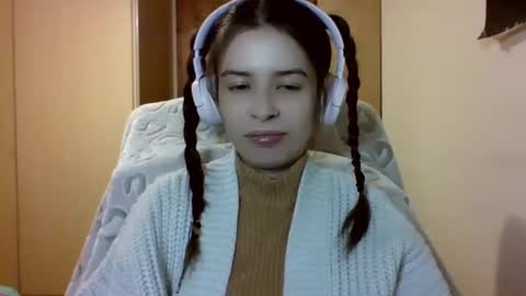 Snapshot of laricenature chatting on 11, 2, 2025 Larice online show from 11, 2, 2025
