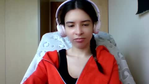 Snapshot of laricenature chatting on 12, 2, 2025 Larice online show from 12, 2, 2025