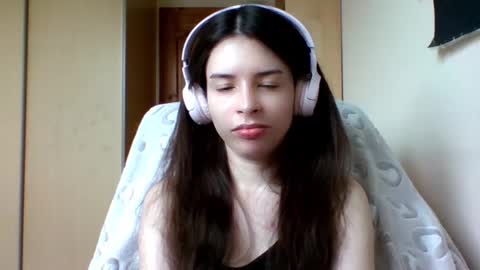 Snapshot of laricenature chatting on 27, 2, 2025 Larice online show from 27, 2, 2025
