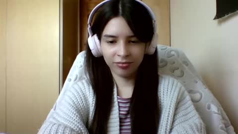 Snapshot of laricenature chatting on 28, 2, 2025 Larice online show from 28, 2, 2025