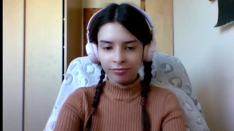 Snapshot of laricenature chatting on 3, 3, 2025 Larice online show from 3, 3, 2025