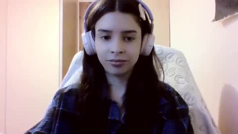 Snapshot of laricenature chatting on 6, 3, 2025 Larice online show from 6, 3, 2025