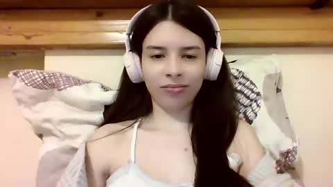 Snapshot of laricenature chatting on 9, 3, 2025 Larice online show from 9, 3, 2025