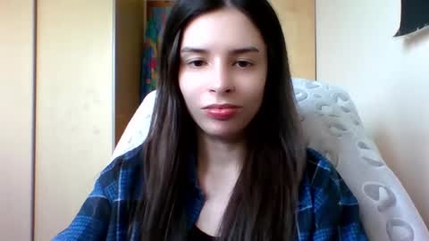 Snapshot of laricenature chatting on 12, 3, 2025 Larice online show from 12, 3, 2025