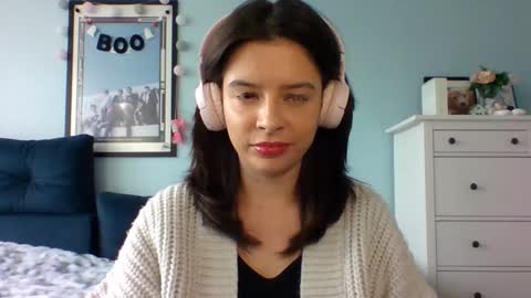 Snapshot of laricenature chatting on 14, 10, 2025 Larice online show from 14, 10, 2025
