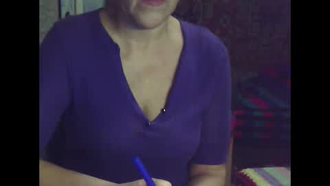 larisaq4ugo24 online show from 7, 1, 2025