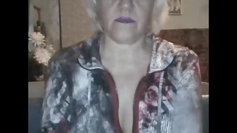 larisaq4ugo24 online show from 16, 11, 2025