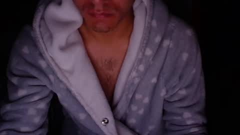 Larry online show from 27, 4, 2026