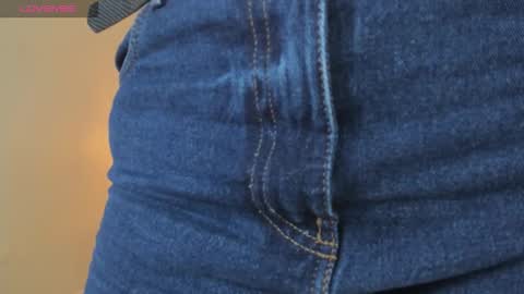  MIA  online show from 17, 12, 2025