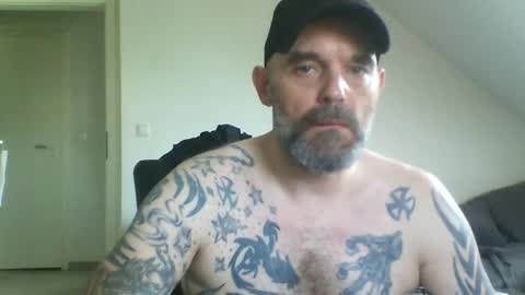 Snapshot of larsvegas1895 chatting on 23, 5, 2026 larsvegas1895 online show from 23, 5, 2026