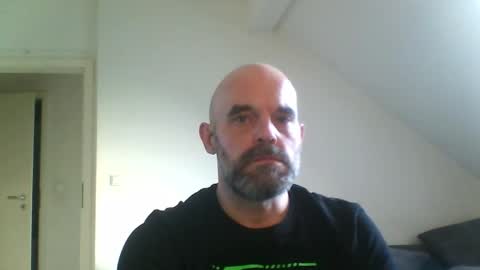 Snapshot of larsvegas1895 chatting on 25, 5, 2026 larsvegas1895 online show from 25, 5, 2026
