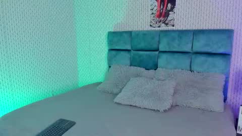 Snapshot of lary_holly chatting on 22, 12, 2025 Lary online show from 22, 12, 2025