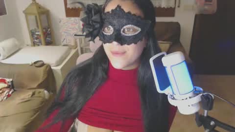 Auri online show from 10, 3, 2025