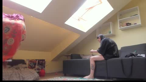 lastpizzaparty online show from 10, 6, 2026