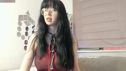 Snapshot of latesigh chatting on 21, 7, 2026 Alice online show from 21, 7, 2026