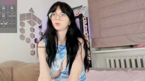Snapshot of latesigh chatting on 29, 7, 2026 Alice online show from 29, 7, 2026
