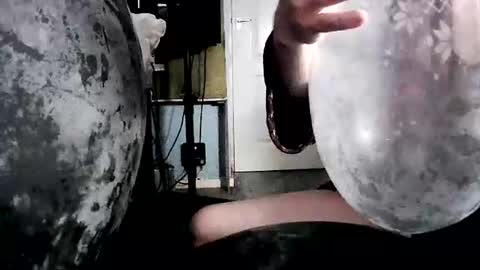 latexchris77 online show from 10, 2, 2026