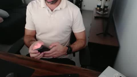 latexdave84 online show from 11, 11, 2025