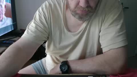 Andreas  Latexlover  online show from 13, 4, 2026