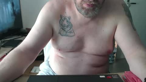 Andreas  Latexlover  online show from 18, 4, 2026