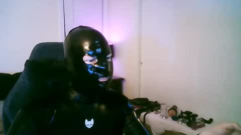 latexminheadroom online show from 4, 10, 2025