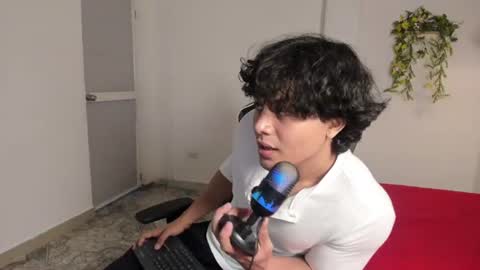 Snapshot of latin_beastx chatting on 18, 6, 2026 latin_beastx online show from 18, 6, 2026