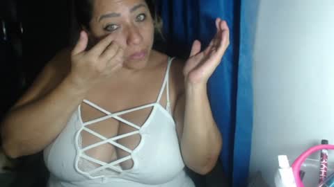 latin_big_boobs online show from 11, 1, 2026
