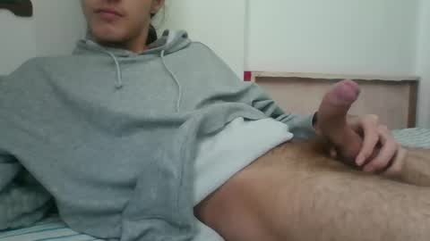 Snapshot of latin_boi6 chatting on 7, 1, 2026 Angel online show from 7, 1, 2026