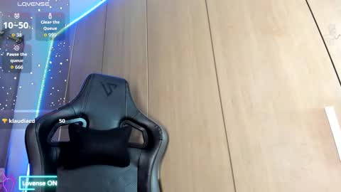 instagramlatin goddessx   im nikoll online show from 14, 9, 2025