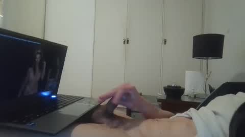 Snapshot of latin_pap chatting on 1, 11, 2025 latin_pap online show from 1, 11, 2025